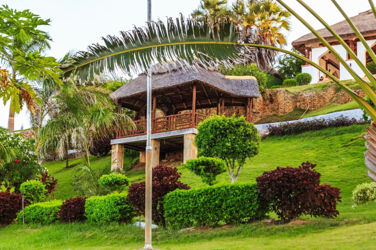 Aya Sophia Villa Garden Hotel Dar es Salaam Exterior foto